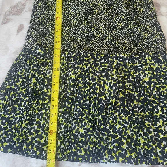 Loft Black and Green Patterned Sleeveless Dress. Size 8 - Picture 3 of 8